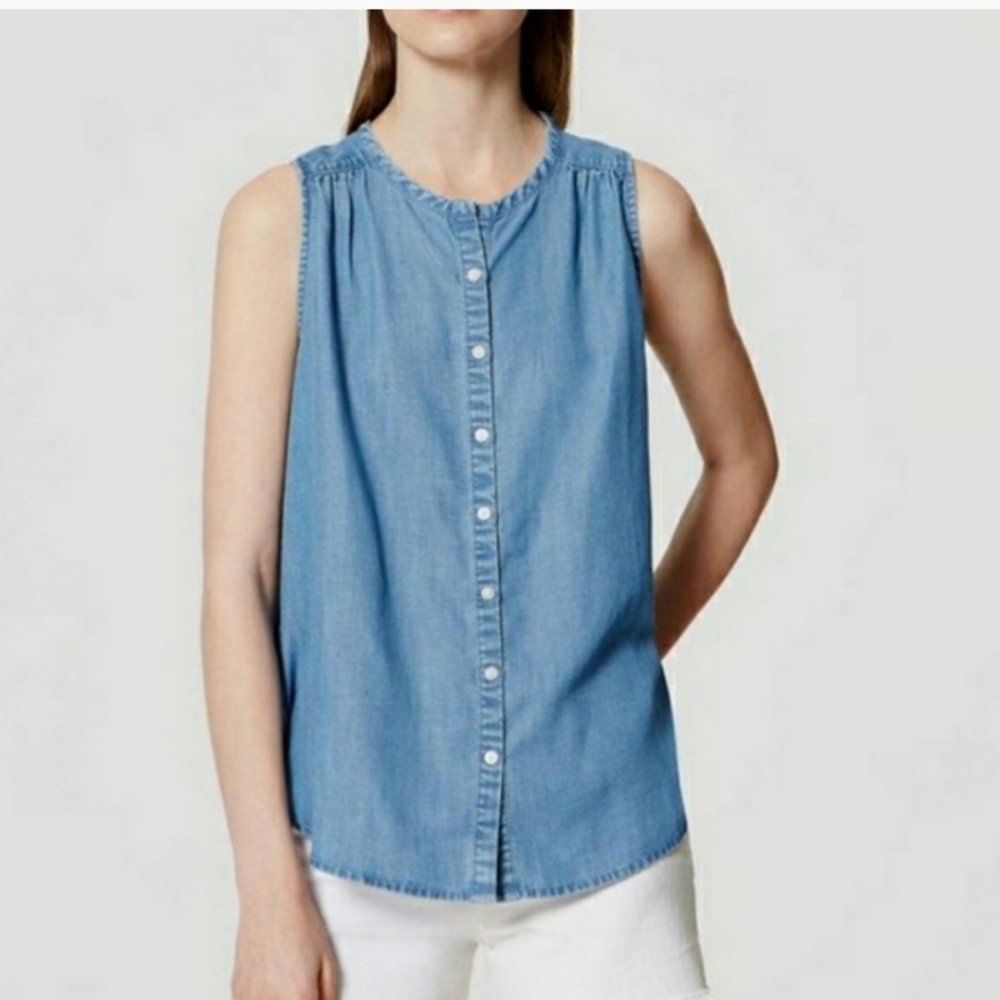 LOFT - Sleeveless Chambray Button-Up Shirt  - Size Small